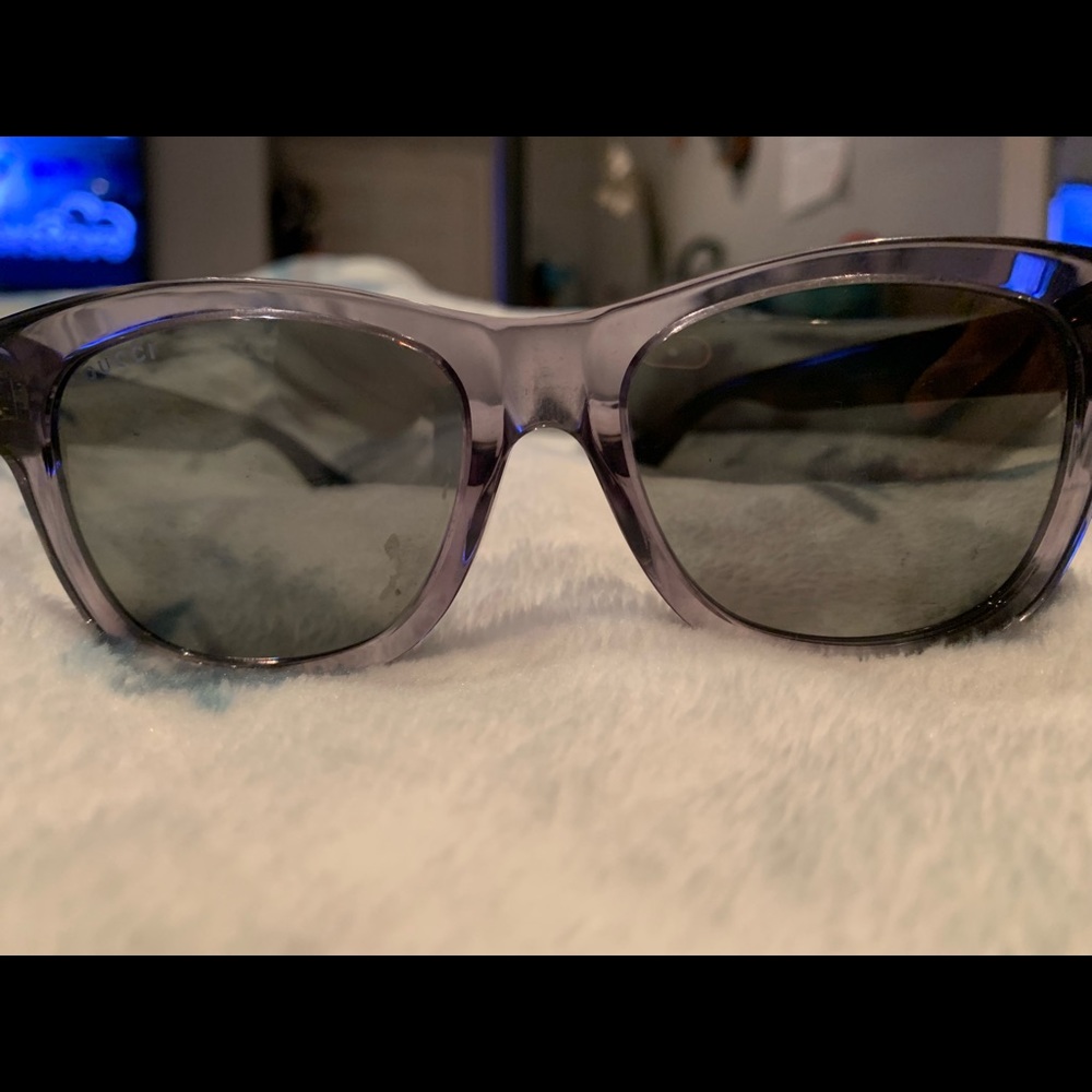 Gucci unisex sunglasses red and gold